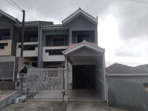 Sobrado para venda no Contorno em Ponta Grossa com 100m² por R$ 550.000,00