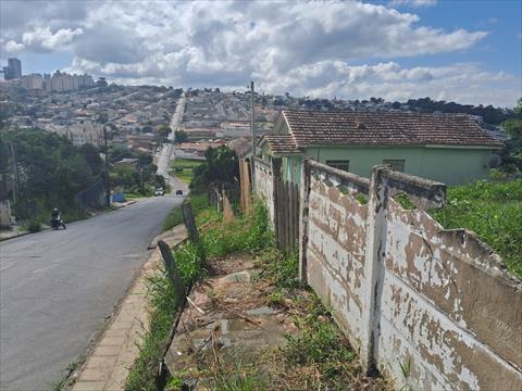Terreno para venda no Ronda em Ponta Grossa com 1.064m² por R$ 320.000,00