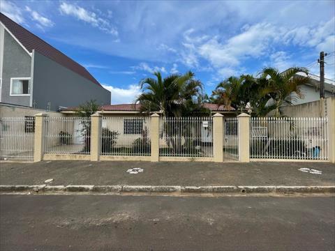 Casa Residencial para venda no Colonia Dona Luiza em Ponta Grossa com 140m² por R$ 550.000,00