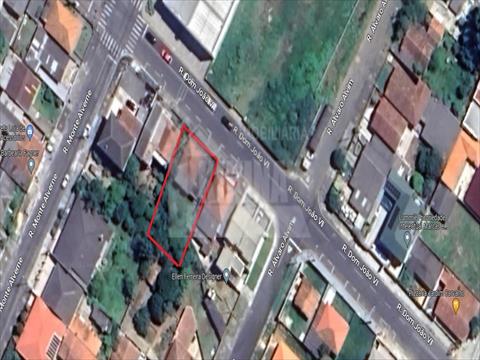 Terreno para venda no Jardim Carvalho em Ponta Grossa com 462m² por R$ 165.000,00