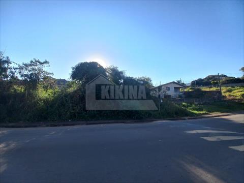 Terreno para venda no Uvaranas em Ponta Grossa com 462m² por R$ 180.000,00