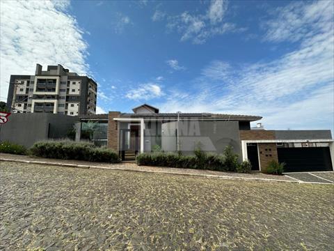 Casa Residencial para locacao no Oficinas em Ponta Grossa com 220m² por R$ 15.000,00