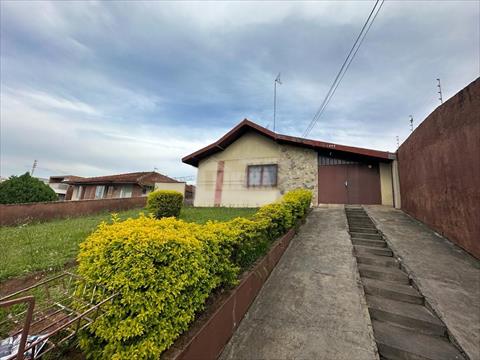 Casa Residencial para venda no Uvaranas em Ponta Grossa com 200m² por R$ 550.000,00