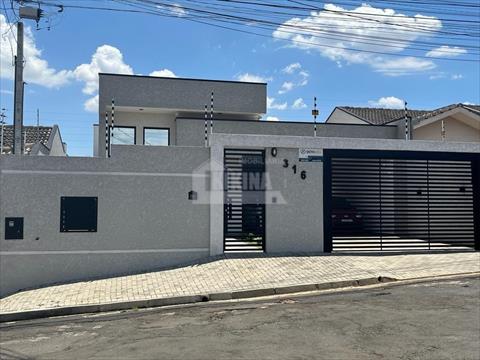Casa Residencial para venda no Uvaranas em Ponta Grossa com 162m² por R$ 780.000,00