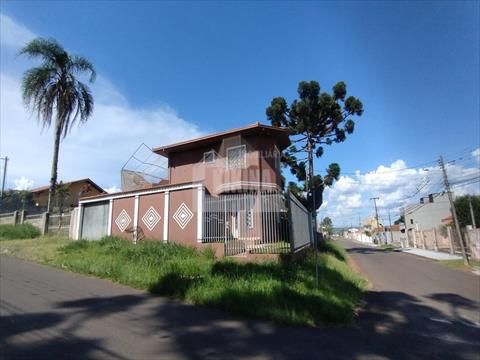 Casa Residencial para locacao no Uvaranas em Ponta Grossa com 257m² por R$ 3.500,00