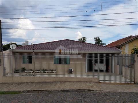 Casa Residencial para venda no Ronda em Ponta Grossa com 190m² por R$ 850.000,00