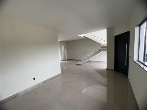Casa Residencial para venda no Jardim Carvalho em Ponta Grossa com 138,63m² por R$ 0,00