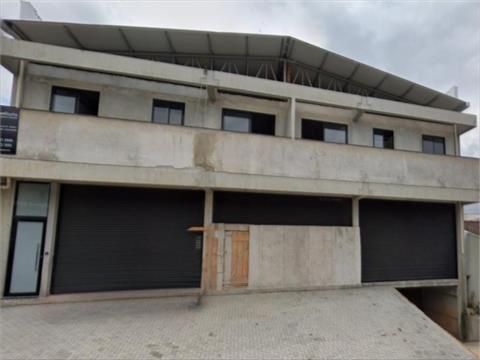 Loja para locacao no Orfas em Ponta Grossa com 140m² por R$ 4.375,00