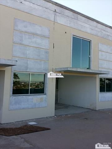 Sobrado para venda no Uvaranas em Ponta Grossa com 102m² por R$ 225.000,00