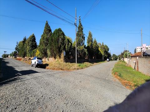 Terreno para venda no Uvaranas em Ponta Grossa com 924m² por R$ 400.000,00