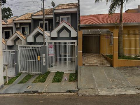 Sobrado para venda no Uvaranas em Ponta Grossa com 62,76m² por R$ 279.000,00