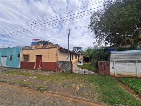 Terreno para venda no Uvaranas em Ponta Grossa com 533m² por R$ 250.000,00
