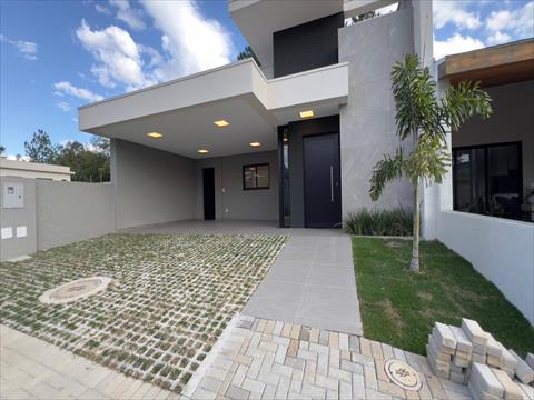 Casa em Condomínio para venda no Contorno em Ponta Grossa com 132m² por R$ 830.000,00