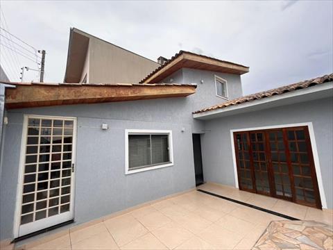 Casa Residencial para locacao no Ronda em Ponta Grossa com 200m² por R$ 5.000,00