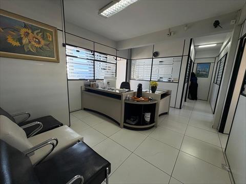 Sala Comercial para locacao no Centro em Ponta Grossa com 165,51m² por R$ 2.500,00
