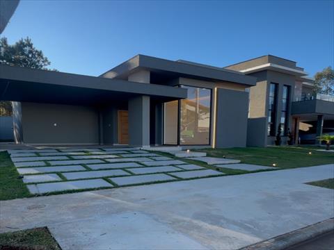 Casa em Condomínio para venda no Jardim Carvalho em Ponta Grossa com 300m² por R$ 980.000,00