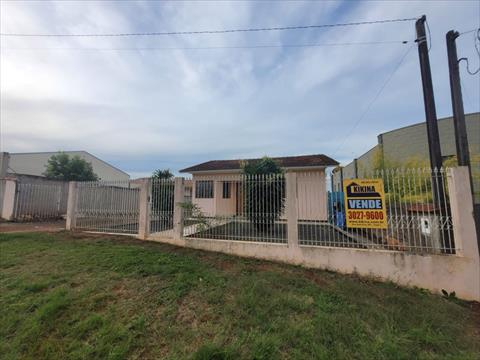 Casa Residencial para venda no Periquitos em Ponta Grossa com 490m² por R$ 250.000,00