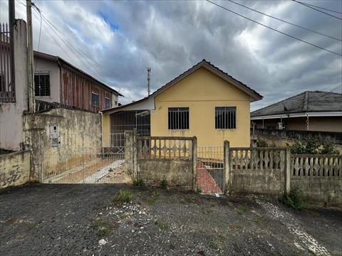 Casa Residencial para locacao no Chapada em Ponta Grossa com 120m² por R$ 1.625,00