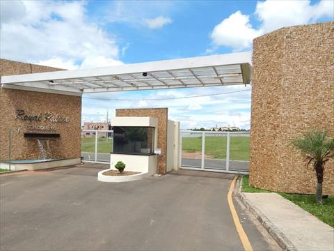 Terreno para venda no Uvaranas em Ponta Grossa com 300m² por R$ 148.000,00