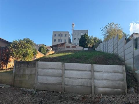 Terreno para venda no Uvaranas em Ponta Grossa com 462m² por R$ 210.000,00