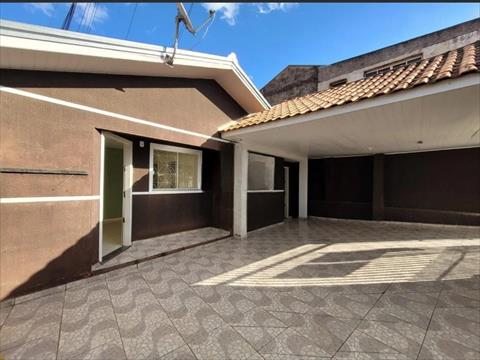 Casa Residencial para venda no Contorno em Ponta Grossa com 160m² por R$ 230.000,00