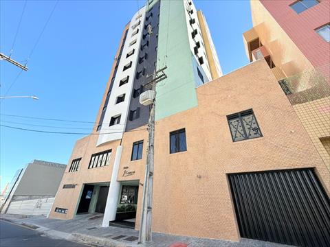 Apartamento para locacao no Centro em Ponta Grossa com 250m² por R$ 3.750,00