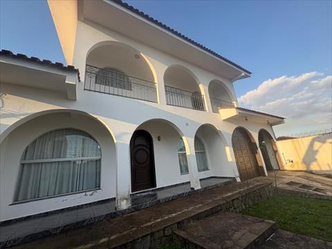 Sobrado para venda no Jardim Carvalho em Ponta Grossa com 630m² por R$ 1.220.000,00