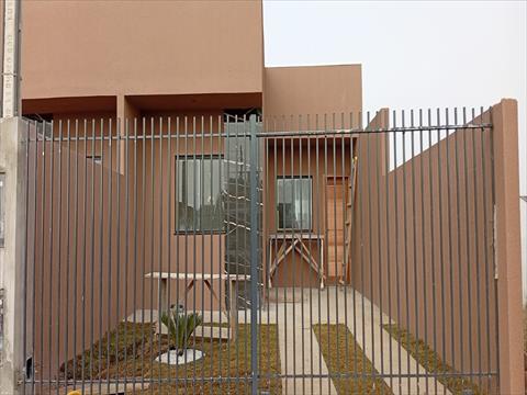 Casa Residencial para venda no Colonia Dona Luiza em Ponta Grossa com 100m² por R$ 245.000,00