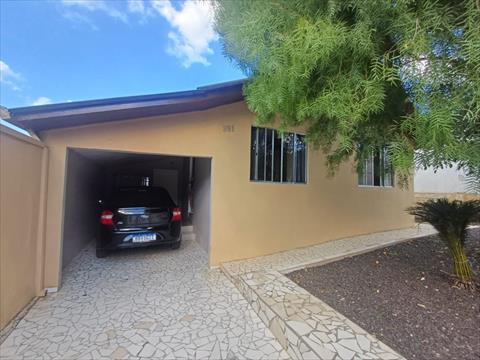 Casa Residencial para venda no Colonia Dona Luiza em Ponta Grossa com 275m² por R$ 210.000,00