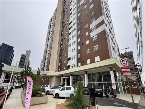 Apartamento para locacao no Centro em Ponta Grossa com 220m² por R$ 4.750,00