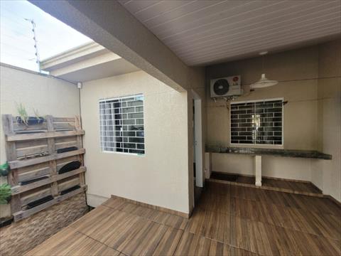 Casa Residencial para venda no Uvaranas em Ponta Grossa com 50m² por R$ 380.000,00