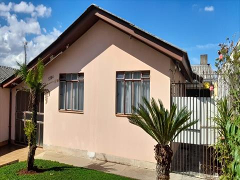 Casa Residencial para venda no Uvaranas em Ponta Grossa com 275m² por R$ 320.000,00