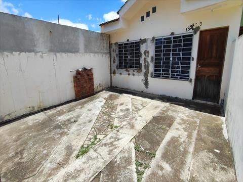 Casa Residencial para venda no Cara-cara em Ponta Grossa com 52m² por R$ 185.000,00