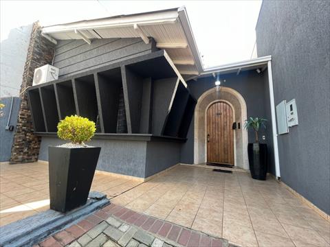 Sala Comercial para locacao no Centro em Ponta Grossa com 16m² por R$ 1.787,50