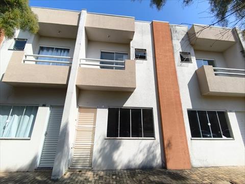 Sobrado para locacao no Uvaranas em Ponta Grossa com 70m² por R$ 1.875,00