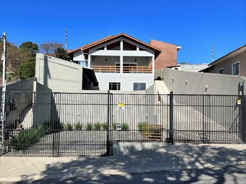 Casa Residencial para venda no Uvaranas em Ponta Grossa com 616m² por R$ 900.000,00