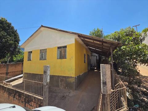 Casa Residencial para venda no Ronda em Ponta Grossa com 479m² por R$ 300.000,00