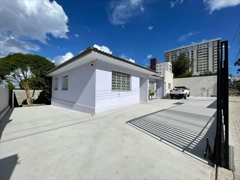 Casa Comercial para locacao no Centro em Ponta Grossa com 190m² por R$ 6.000,00