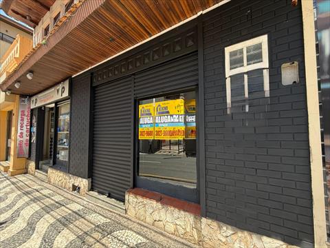 Comercial para locacao no Centro em Ponta Grossa com 32m² por R$ 2.500,00