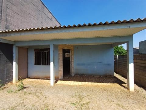 Casa Residencial para venda no Cara-cara em Ponta Grossa com 175m² por R$ 180.000,00