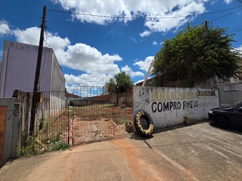 Terreno para venda no Jardim Carvalho em Ponta Grossa com 390m² por R$ 600.000,00