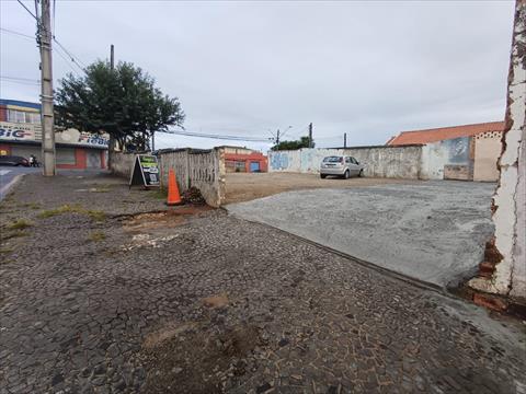 Terreno para locacao no Uvaranas em Ponta Grossa com 260m² por R$ 6.000,00