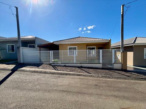 Casa em Condomínio para venda no Contorno em Ponta Grossa com 263m² por R$ 360.000,00