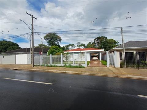 Casa Residencial para venda no Uvaranas em Ponta Grossa com 687m² por R$ 800.000,00