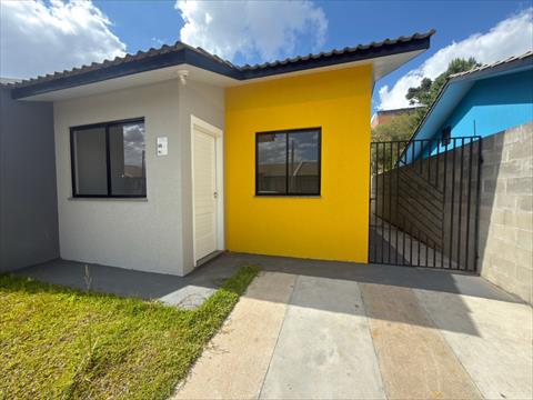 Casa em Condomínio para locacao no Uvaranas em Ponta Grossa com 60m² por R$ 1.500,00