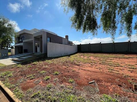 Terreno para venda no Jardim Carvalho em Ponta Grossa com 300m² por R$ 205.000,00