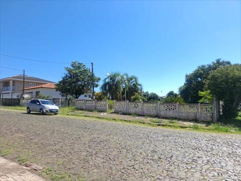 Terreno para venda no Uvaranas em Ponta Grossa com 952m² por R$ 636.000,00