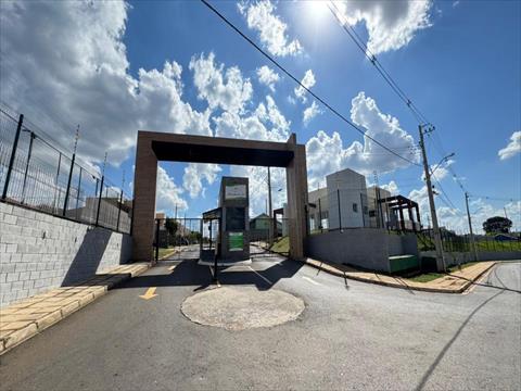Casa em Condomínio para locacao no Cara-cara em Ponta Grossa com 0m² por R$ 1.350,00