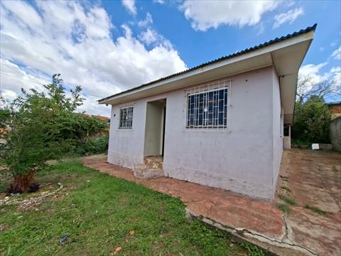 Casa Residencial para venda no Piriquitos em Ponta Grossa com 490m² por R$ 215.000,00