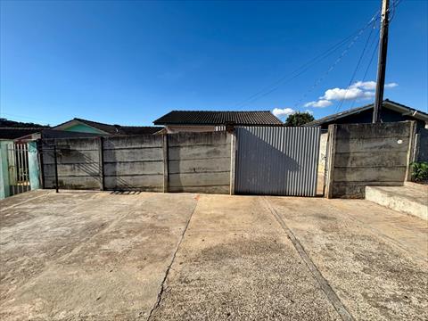 Casa Residencial para venda no Contorno em Ponta Grossa com 300m² por R$ 220.000,00